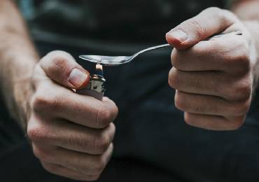 Rehabilitation centre in Noida, addiction treatment centre in Noida, best rehabilitation centre in Noida, alcohol and drug addiction treatment centre in noida